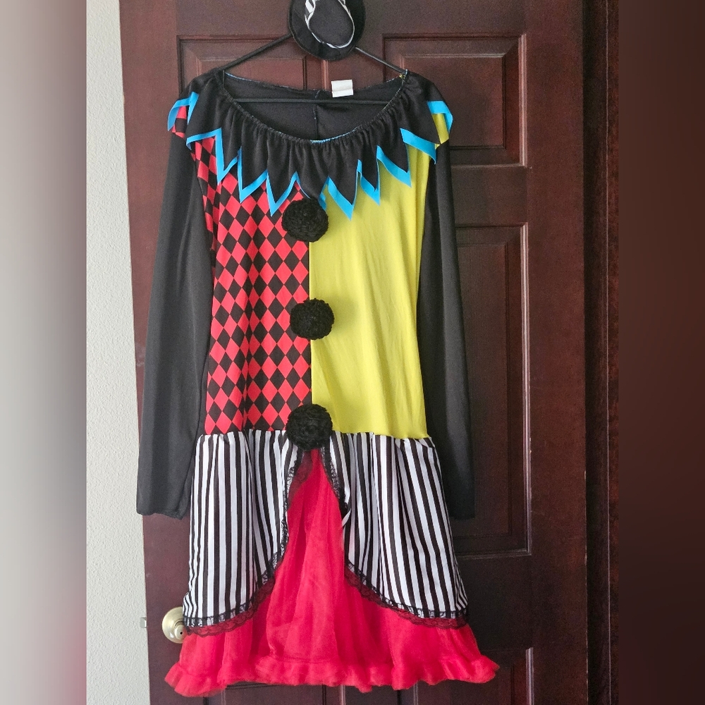 2XL freakshow womens clown costume